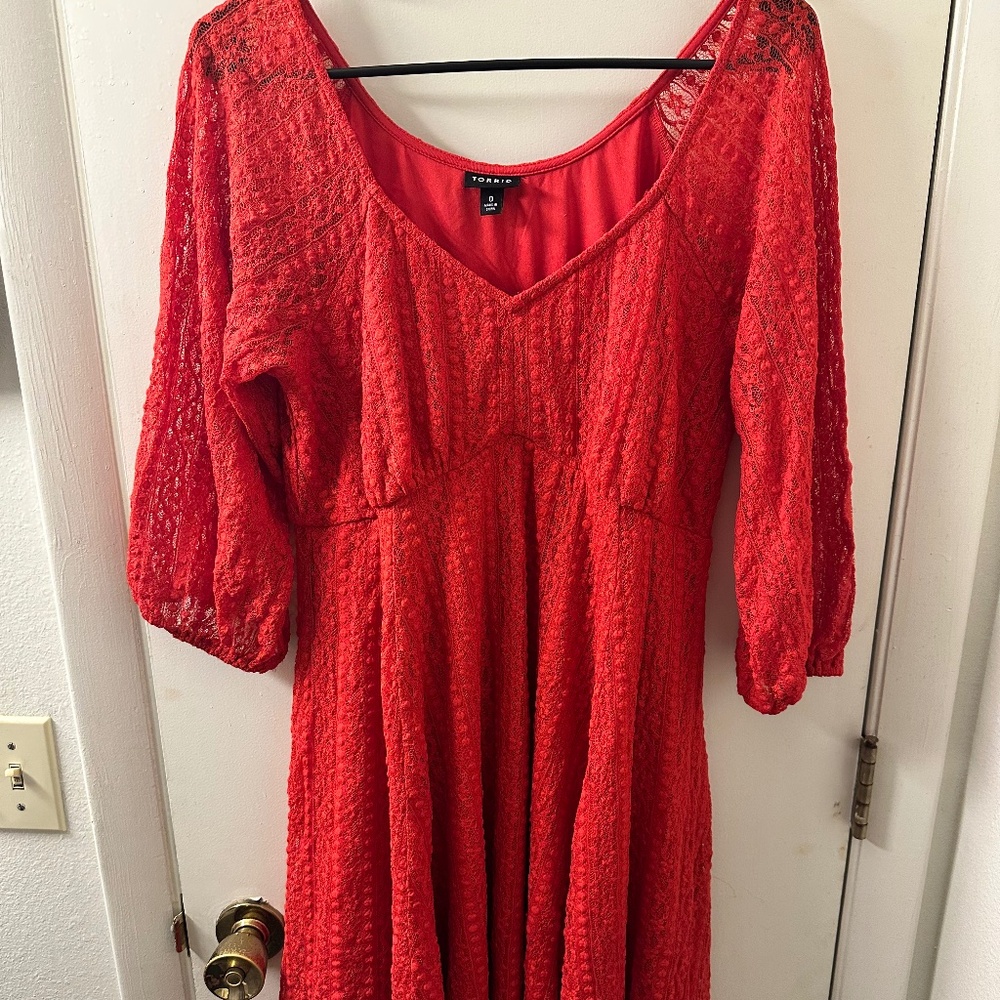 Red lacy dress